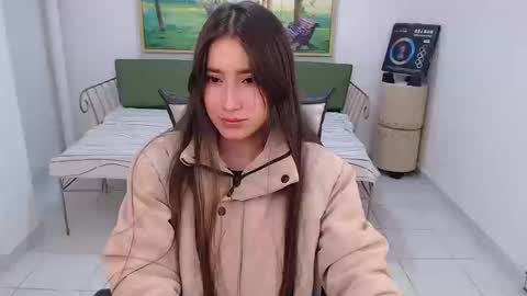 Snapshot of adhara_kitten chatting on 17, 9, 2025 Adhara online show from 17, 9, 2025