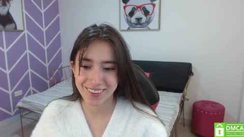 Snapshot of adhara_kitten chatting on 4, 10, 2025 Adhara online show from 4, 10, 2025