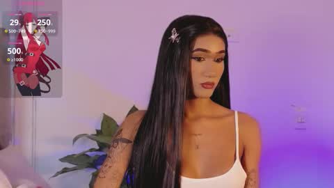 Isabellafirst online show from 10, 10, 2025