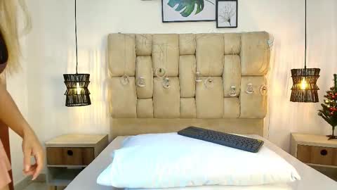 AdharaSmithh online show from 8, 1, 2026