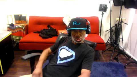 adick_ting online show from 16, 10, 2025