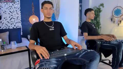 adonis_wb online show from 17, 12, 2025