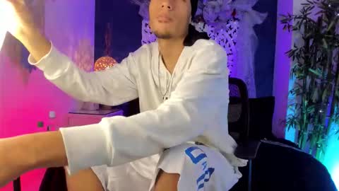 adonis_wb online show from 8, 1, 2026