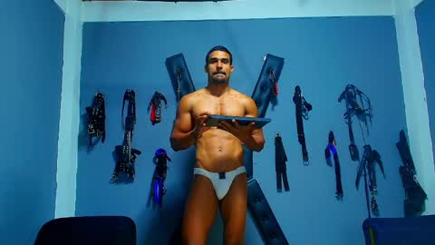 Snapshot of adonisdios chatting on 9, 5, 2026 adonisdios online show from 9, 5, 2026