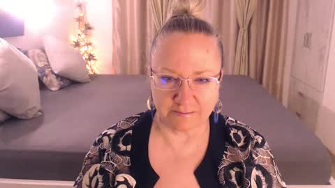 Cryna online show from 3, 3, 2025