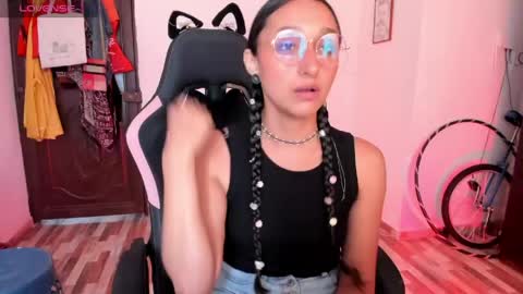 Snapshot of adrena_10 chatting on 27, 4, 2026 Adrena10 online show from 27, 4, 2026