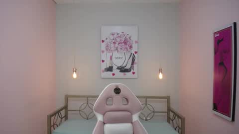 Adri  online show from 11, 3, 2026