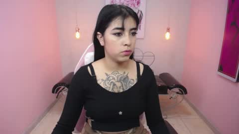 Snapshot of adri_gomez_1 chatting on 5, 5, 2026 Adri online show from 5, 5, 2026