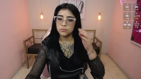 Snapshot of adri_gomez_1 chatting on 28, 5, 2026 Adri online show from 28, 5, 2026
