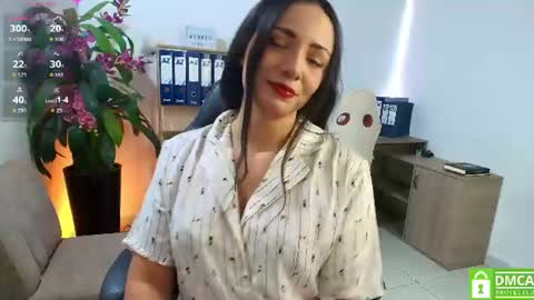 Snapshot of adri_miller chatting on 17, 7, 2026 adri miller online show from 17, 7, 2026