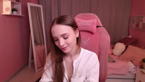 Snapshot of adria_arjona chatting on 6, 2, 2026 Eva online show from 6, 2, 2026