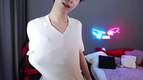 Snapshot of adrian_di chatting on 20, 12, 2024 Adrian online show from 20, 12, 2024