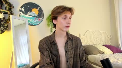 Snapshot of adrian_di chatting on 8, 1, 2025 Adrian online show from 8, 1, 2025