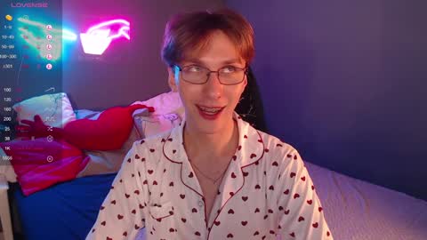 Snapshot of adrian_di chatting on 23, 1, 2025 Adrian online show from 23, 1, 2025