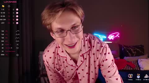 Snapshot of adrian_di chatting on 10, 2, 2025 Adrian online show from 10, 2, 2025