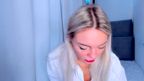 Snapshot of adriana_coy_ chatting on 9, 2, 2025 Adriana online show from 9, 2, 2025