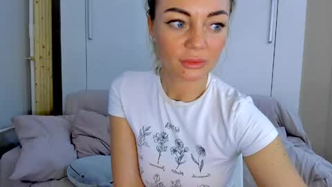 Snapshot of adriana_coy_ chatting on 25, 4, 2026 Adriana online show from 25, 4, 2026
