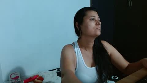 Snapshot of adriana_milf chatting on 22, 1, 2025 Adriana milf online show from 22, 1, 2025