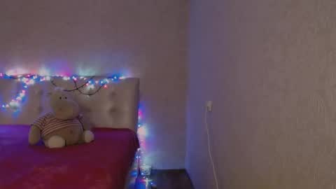 Snapshot of adrianakuiper chatting on 1, 3, 2025 Adriana online show from 1, 3, 2025