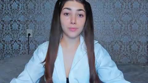 Snapshot of adrianakuiper chatting on 3, 7, 2026 Adriana online show from 3, 7, 2026
