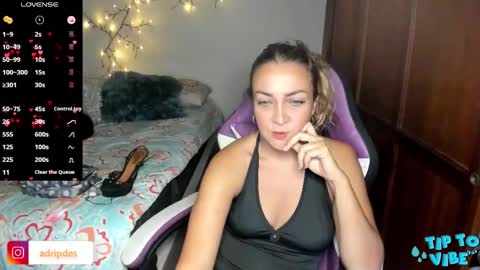 Adriana Paredes  online show from 16, 12, 2025