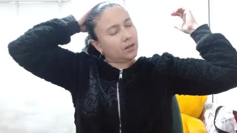 Adriana Tellez online show from 10, 10, 2025