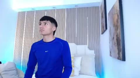 adrianstark_ online show from 5, 7, 2026
