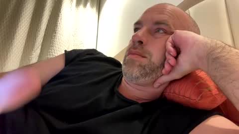 adrienfromparis online show from 13, 1, 2025