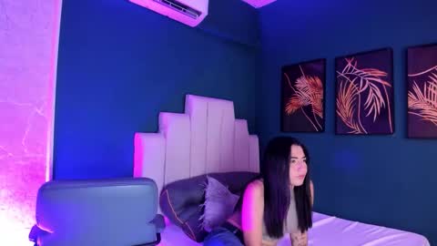 adriienne_ online show from 15, 3, 2026