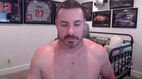 Snapshot of adventrs_fun chatting on 22, 4, 2026 adventrs_fun online show from 22, 4, 2026