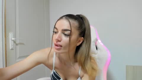 adventurina online show from 23, 11, 2025