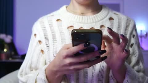 Aelia online show from 13, 10, 2025