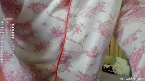 Naomi My instagram account - teasing naomi online show from 18, 12, 2025