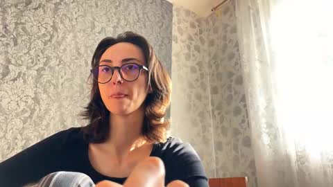 Snapshot of aevra chatting on 27, 9, 2025 vegans taste better online show from 27, 9, 2025