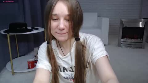 Snapshot of afeliya_shy chatting on 31, 1, 2025 afeliya_shy online show from 31, 1, 2025