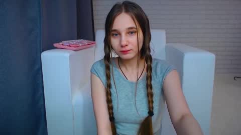 Snapshot of afeliya_shy chatting on 4, 2, 2025 afeliya_shy online show from 4, 2, 2025