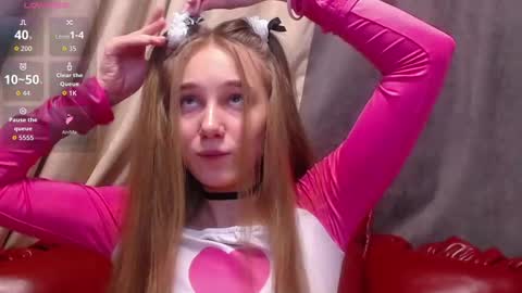 Snapshot of afeliya_shy chatting on 9, 9, 2025 afeliya_shy online show from 9, 9, 2025