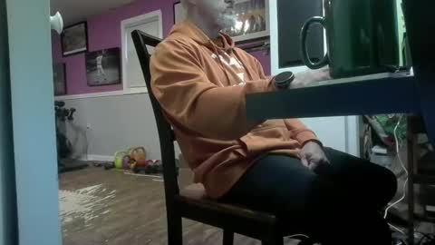 afr10221966 online show from 12, 10, 2025