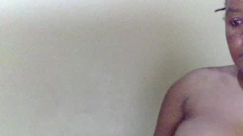 Snapshot of african005 chatting on 30, 5, 2026 loise online show from 30, 5, 2026