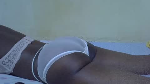 Snapshot of african_pussy2 chatting on 27, 2, 2025 african_pussy2 online show from 27, 2, 2025