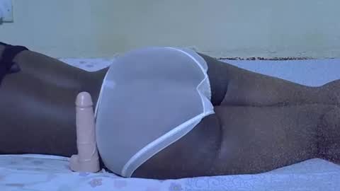 Snapshot of african_pussy2 chatting on 4, 3, 2025 african_pussy2 online show from 4, 3, 2025