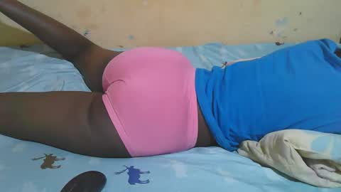 Snapshot of african_pussy2 chatting on 17, 11, 2025 african_pussy2 online show from 17, 11, 2025
