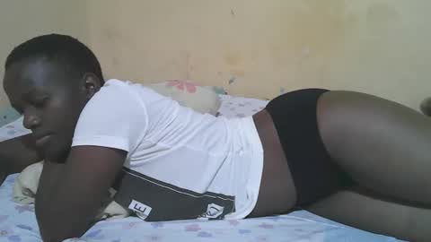 Snapshot of african_pussy2 chatting on 25, 11, 2025 african_pussy2 online show from 25, 11, 2025