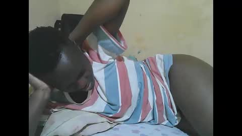 Snapshot of african_pussy2 chatting on 17, 12, 2025 african_pussy2 online show from 17, 12, 2025
