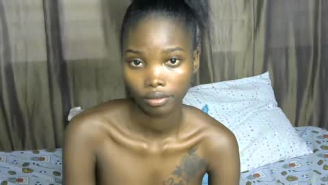 Snapshot of africana_slimqueen chatting on 19, 6, 2026 africana_slimqueen online show from 19, 6, 2026