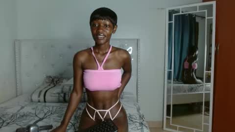 Snapshot of africanpetitequeen chatting on 15, 12, 2024 CIARA online show from 15, 12, 2024
