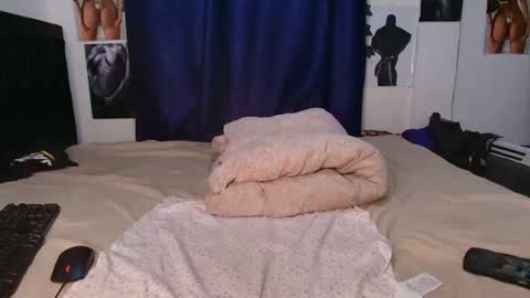 Africanpetitequeenn online show from 28, 2, 2026