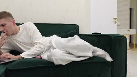 Mark online show from 4, 4, 2026