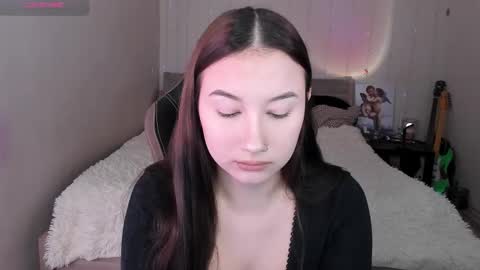 Snapshot of agata_cherry chatting on 16, 11, 2025 Eva online show from 16, 11, 2025