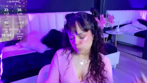 Snapshot of agata_evans_ chatting on 26, 11, 2025 AGATA online show from 26, 11, 2025